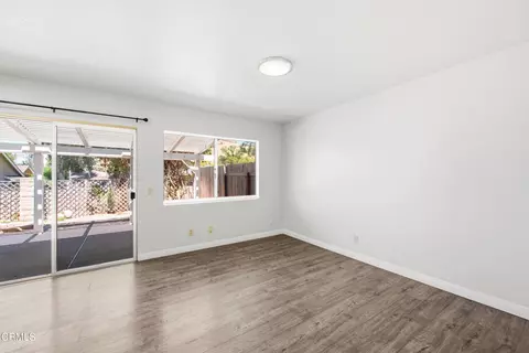 Living - 2079 Covington Ave, Simi Valley, CA 93065 photo 5 of 9