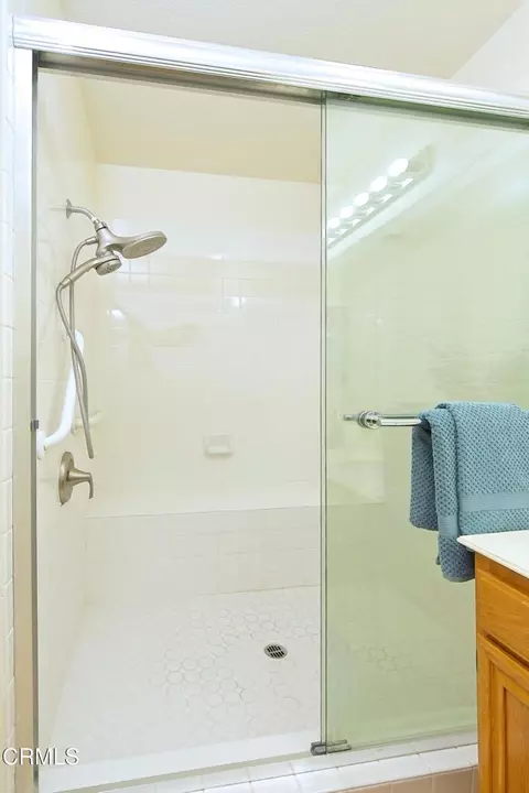 Bath - 6216 Paseo Encantada, Camarillo, CA 93012 photo 6 of 6