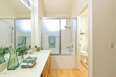 Bath - 6216 Paseo Encantada, Camarillo, CA 93012 photo 2 of 6
