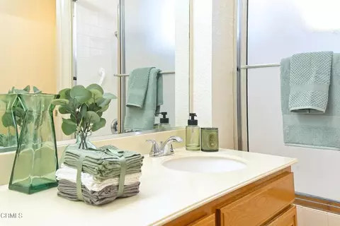 Bath - 6216 Paseo Encantada, Camarillo, CA 93012 photo 3 of 6