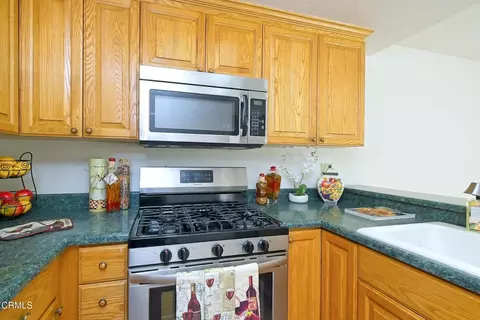 Kitchen - 6216 Paseo Encantada, Camarillo, CA 93012 photo 3 of 4