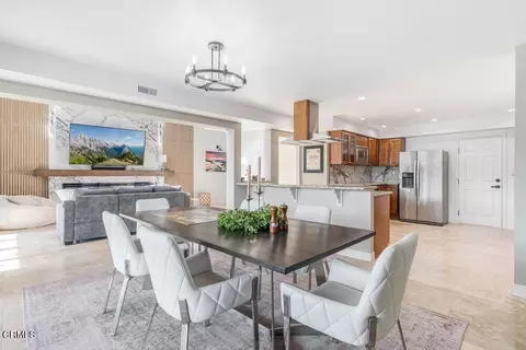 Dining - 2431 Victoria Ave, Oxnard, CA 93035 photo 4 of 4