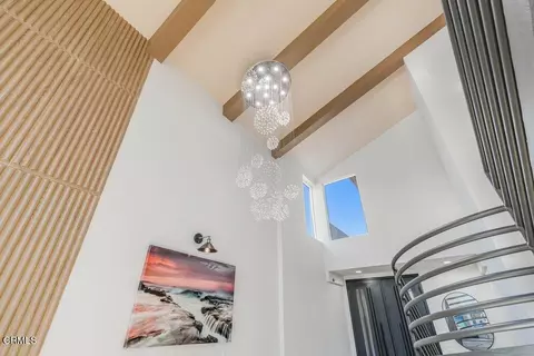 Entry Way - 2431 Victoria Ave, Oxnard, CA 93035 photo 4 of 6
