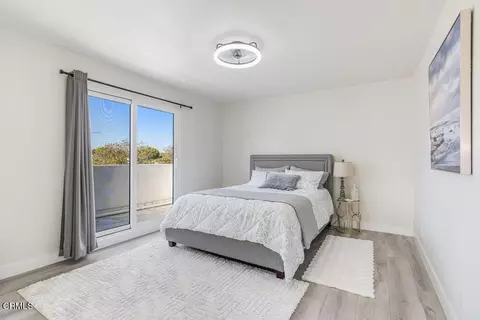 Bedroom - 2431 Victoria Ave, Oxnard, CA 93035 photo 4 of 6