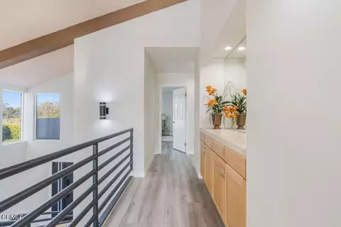 Entry Way - 2431 Victoria Ave, Oxnard, CA 93035 photo 5 of 6