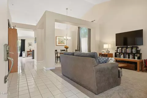 Entry Way - 2581 Lake Dr, Oxnard, CA 93036 photo 1 of 2