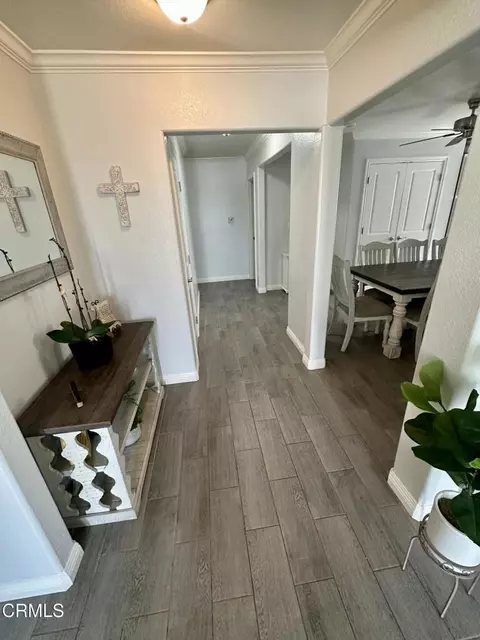 Entry Way - 1031 Redwood St, Oxnard, CA 93033 photo 2 of 5