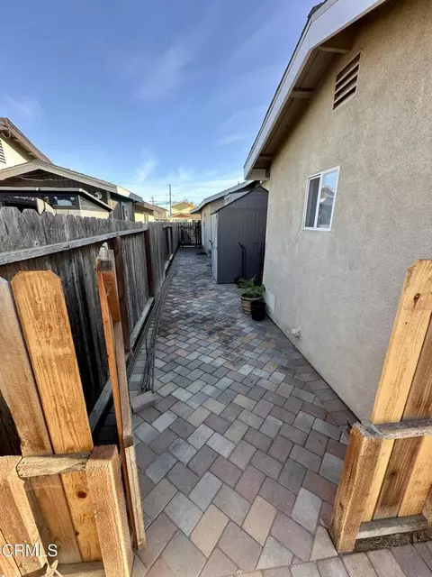 Exterior - 1031 Redwood St, Oxnard, CA 93033 photo 2 of 2