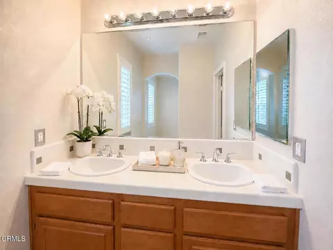 Bath - 3321 Rockhampton Dr, Camarillo, CA 93012 photo 1 of 3