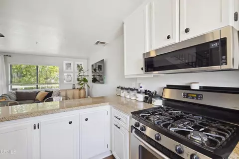 Kitchen - 877 S B St, Oxnard, CA 93030 photo 4 of 4