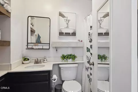 Bath - 877 S B St, Oxnard, CA 93030 photo 3 of 4