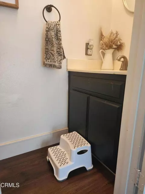 Bath - 877 S B St, Oxnard, CA 93030 photo 2 of 4