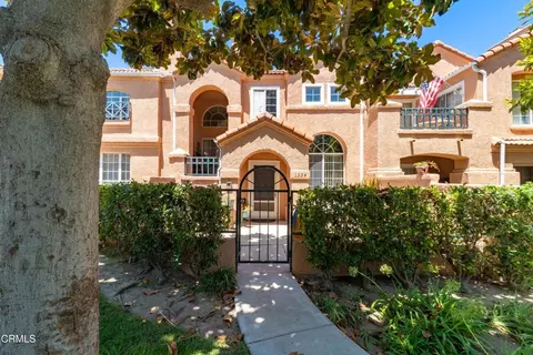 Exterior - 1334 Jamaica Ln, Oxnard, CA 93030 photo 13 of 17