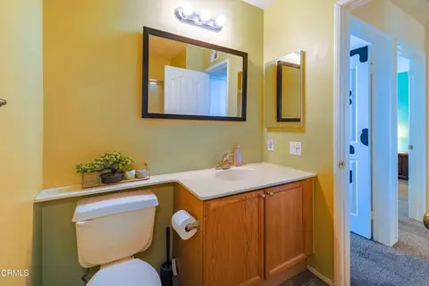 Bath - 1334 Jamaica Ln, Oxnard, CA 93030 photo 2 of 6