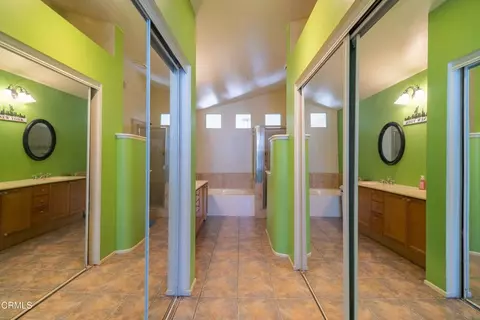 Entry Way - 1334 Jamaica Ln, Oxnard, CA 93030 photo 3 of 3