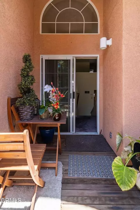 Exterior - 1334 Jamaica Ln, Oxnard, CA 93030 photo 2 of 17