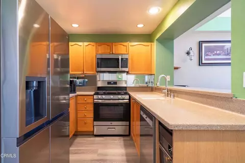 Kitchen - 1334 Jamaica Ln, Oxnard, CA 93030 photo 1 of 1