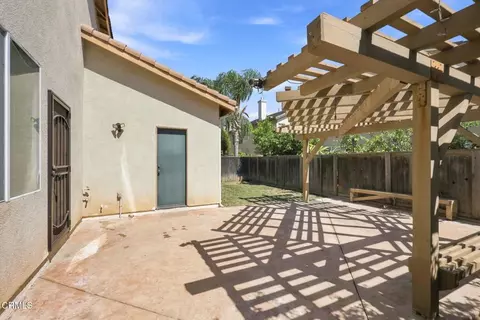 Exterior - 1706 Valerosa Way, Oxnard, CA 93030 photo 7 of 8