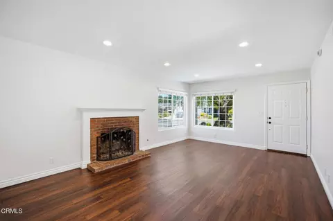 Living - 6466 Hope St, Simi Valley, CA 93063 photo 1 of 5