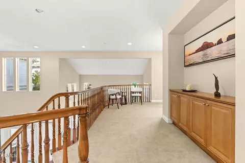 Entry Way - 3927 W Hemlock St, Oxnard, CA 93035 photo 3 of 4