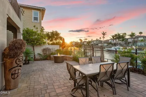 Exterior - 3927 W Hemlock St, Oxnard, CA 93035 photo 2 of 7