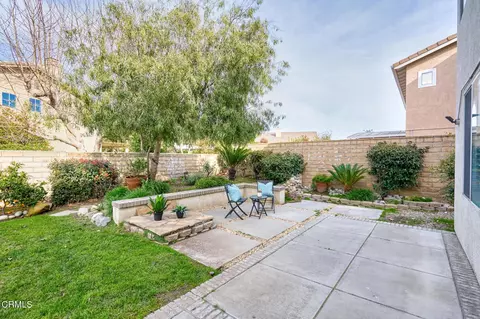 Exterior - 415 Caliente Way, Oxnard, CA 93036 photo 3 of 9