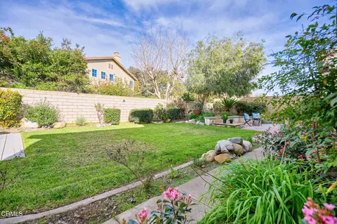 Exterior - 415 Caliente Way, Oxnard, CA 93036 photo 8 of 9