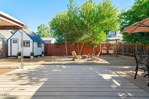 Exterior - 326 Larmier Ave, Oak View, CA 93022 photo 3 of 10
