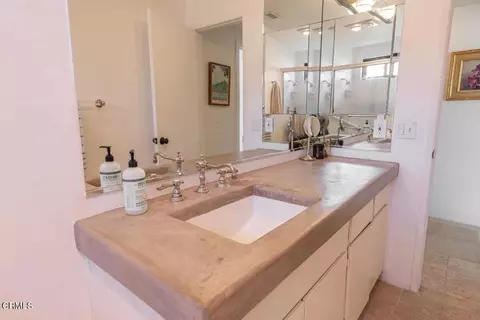 Bath - 603 Crestview Dr, Ojai, CA 93023 photo 2 of 3