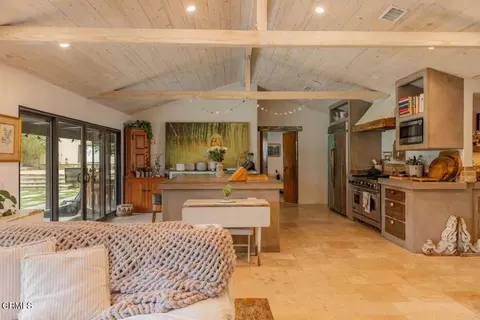 Kitchen - 603 Crestview Dr, Ojai, CA 93023 photo 3 of 7