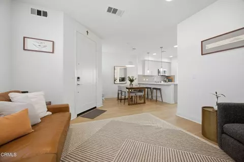1230 E Thompson Blvd #103, Ventura, CA 93001
