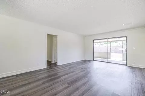 Living - 44846 Andale Ave, Lancaster, CA 93535 photo 3 of 5