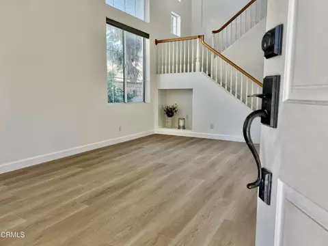 Entry Way - 492 Calle Mirasol, Camarillo, CA 93010 photo 1 of 3