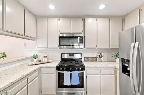 Kitchen - 1107 Catlin St #A, Simi Valley, CA 93065 photo 4 of 6