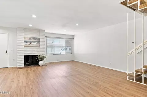 Living - 1107 Catlin St #A, Simi Valley, CA 93065 photo 6 of 7