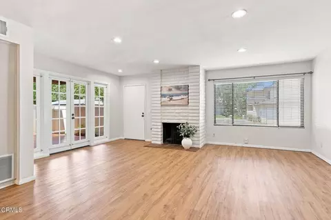 Living - 1107 Catlin St #A, Simi Valley, CA 93065 photo 4 of 7