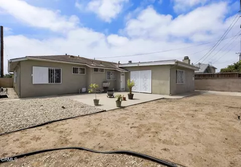 Exterior - 125 W Bard Rd, Oxnard, CA 93033 photo 1 of 2