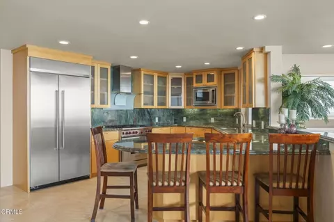Kitchen - 3629 Ocean Dr, Oxnard, CA 93035 photo 2 of 5
