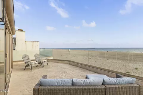 Exterior - 3629 Ocean Dr, Oxnard, CA 93035 photo 2 of 4