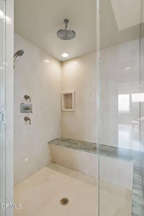Bath - 3629 Ocean Dr, Oxnard, CA 93035 photo 5 of 8