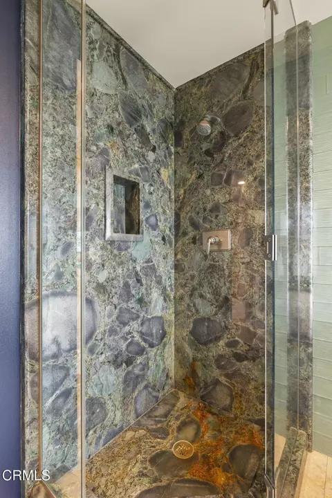 Bath - 3629 Ocean Dr, Oxnard, CA 93035 photo 7 of 8