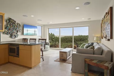 Living - 3629 Ocean Dr, Oxnard, CA 93035 photo 8 of 8