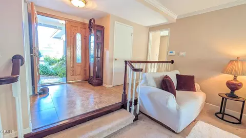 Entry Way - 7871 E Ring St, Long Beach, CA 90808 photo 2 of 4