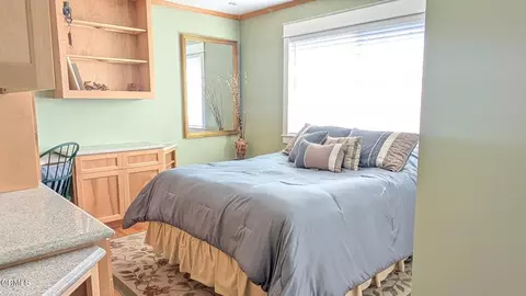Bedroom - 7871 E Ring St, Long Beach, CA 90808 photo 9 of 11