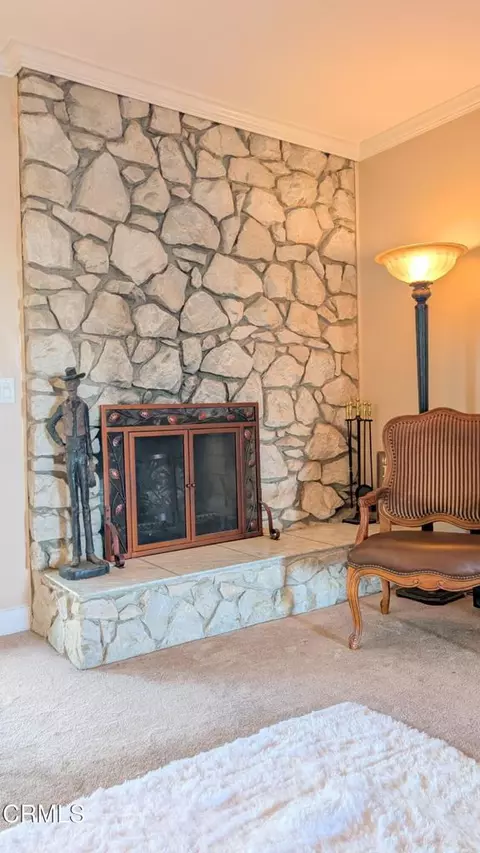Living - 7871 E Ring St, Long Beach, CA 90808 photo 3 of 3