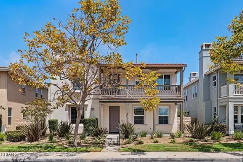 313 E Clara St E, Port Hueneme, CA 93041