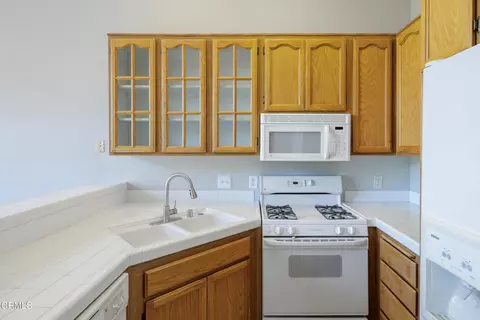 Kitchen - 2913 Antonio Dr #306, Camarillo, CA 93010 photo 1 of 2