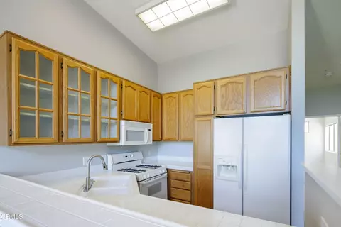 Kitchen - 2913 Antonio Dr #306, Camarillo, CA 93010 photo 2 of 2