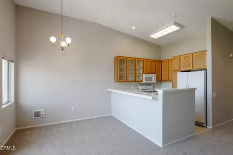 Dining - 2913 Antonio Dr #306, Camarillo, CA 93010 photo 1 of 1