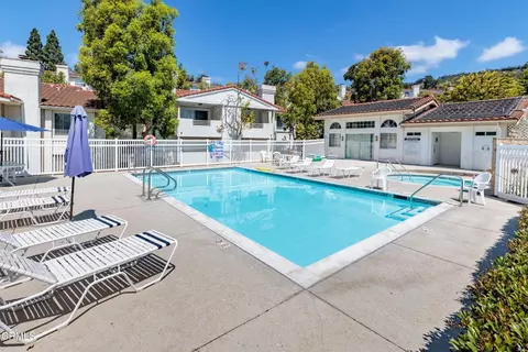 Exterior - 2913 Antonio Dr #306, Camarillo, CA 93010 photo 4 of 7